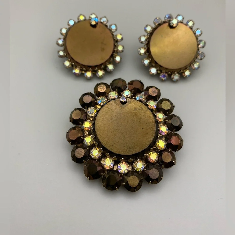 RARE UNIQUE Antique Brooch Wingback Earrings Set Brown Lg Stone AB Rhinestones
